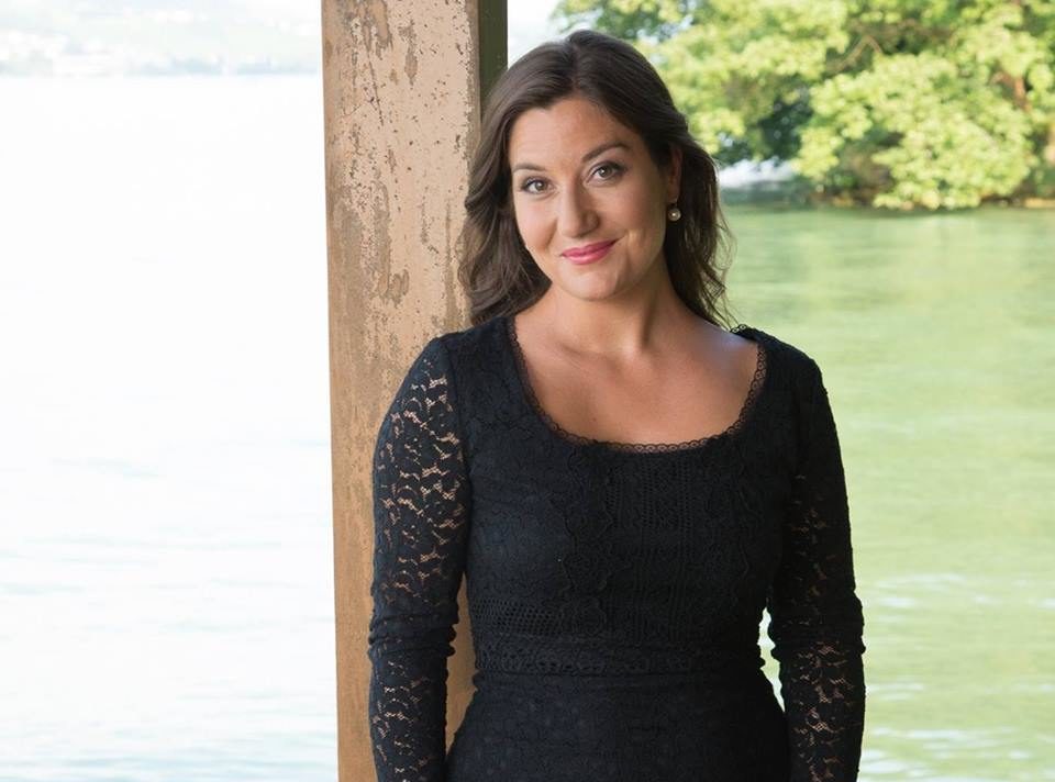 Saengerin Anna Vichery, Trauerfeier Schweiz, Trauersängerin